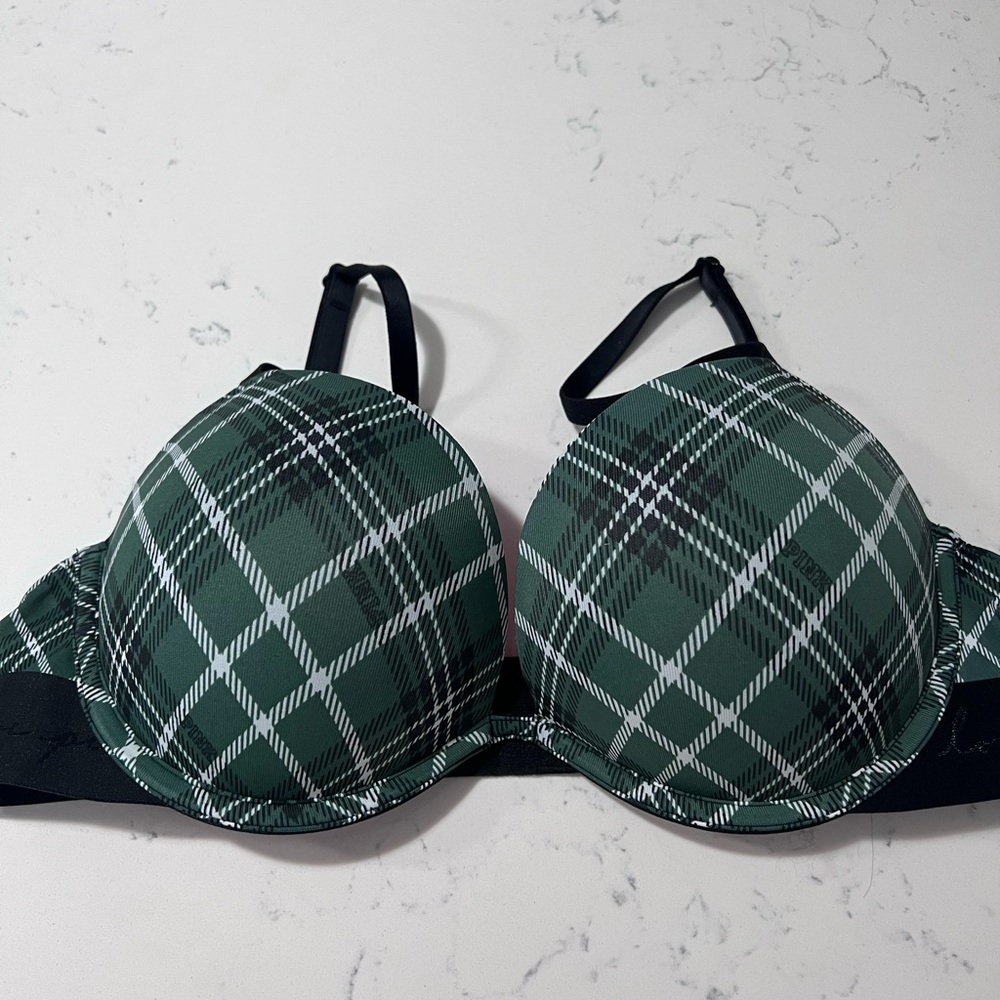 Pink Victoria’s Secret Push up Bra